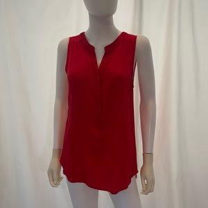 Red market and spruce cap sleeve top
